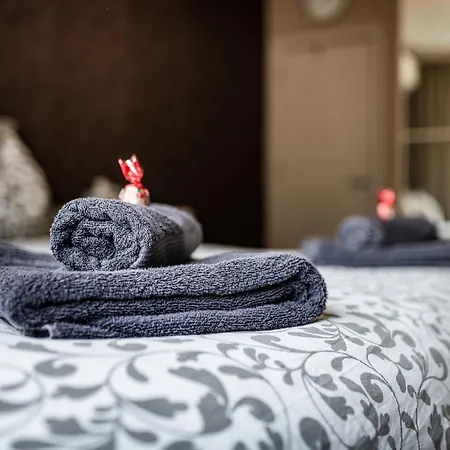 Honey 2bdrm Apartment *